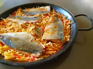 Рыбная Фидеуа со скумбрией