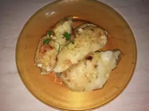 Куриное филе с двумя видами сыра и сливками в духовке