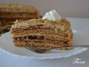 Быстрый французский деревенский торт с медовыми коржами