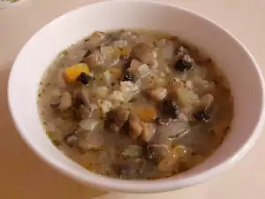 Легкий грибной суп с рисом