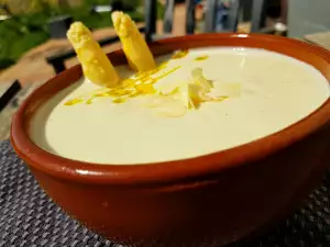 Гаспачо из белой спаржи