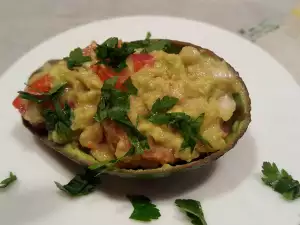 Вкусный гуакамоле с помидорами