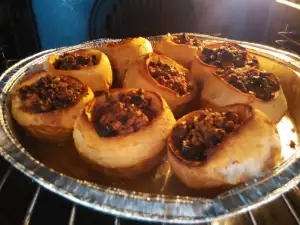 Хрустящие фаршированные яблоки