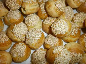 Соленое печенье с творогом и оливками