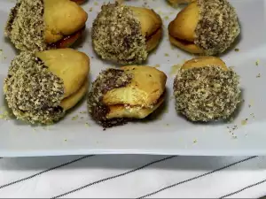 Желуди из песочного теста