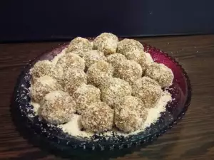Какао-шарики с кокосом и финиками