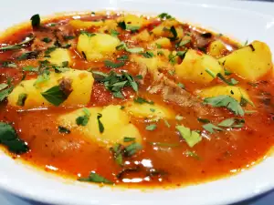 Рагу с молодым картофелем и свининой