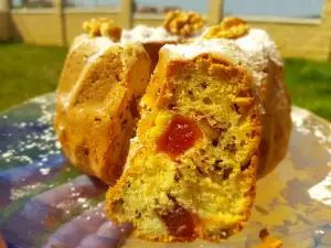 Воздушный кекс с айвой и грецкими орехами