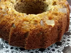 Ванильный кекс с лукумом и грецкими орехами