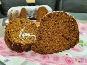 Пышный кекс с вареньем и шоколадной пастой