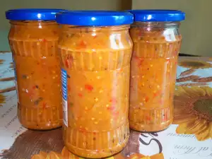 Болгарская закуска кьопоолу в банках