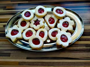 Сладкое рождественское линцерское печенье