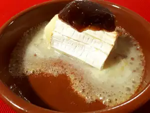 Запеченный козий сыр с инжиром