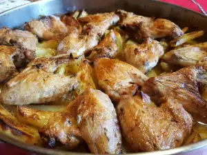 Куриные крылышки с картофелем