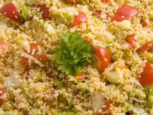 Средиземноморский салат из кускуса