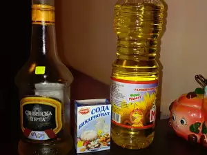 Целебная смесь от кашля с медом и самогоном