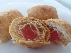 Слойки с лукумом