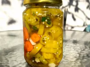 Жгучие перчики без варки по-деревенски