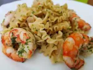 Мафальда с креветками Аль Ахийо