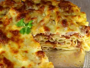 Макаронный торт с мясным фаршем