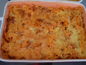 Макароны с мясным фаршем и брынзой в духовке