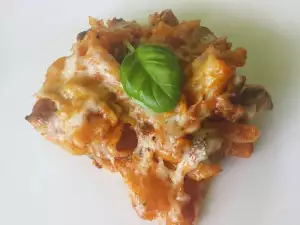 Макароны с курицей в сметанном соусе