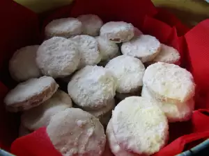 Хрустящее масляное печенье с грецкими орехами