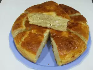 Вкусный масляный тутманик с брынзой
