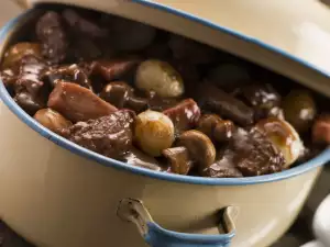 Телятина с грибами в скороварке