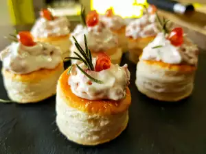 Мини волованы с иберико кремозо