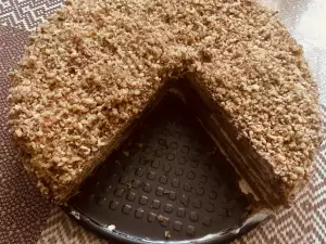 Ореховый торт с масляным кремом