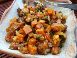 Вкусная закуска со сладким картофелем и морковью
