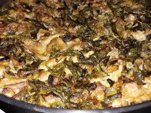 Потроха ягненка с грибами, рисом и зеленью