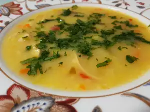 Рисовый суп с куриным филе и луком-пореем