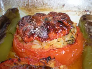 Фаршированные помидоры с рисом в духовке