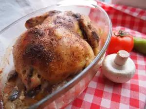 Фаршированный печеный цыпленок с беконом