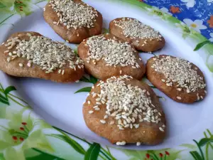 Соленое печенье с цельнозерновой мукой и кунжутом