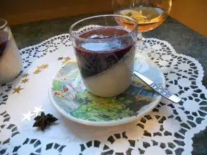 Панна-котта с клубникой (Panna Cotta with Strawberry)