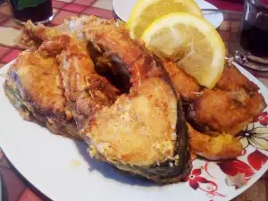 Отбивные из карпа в панировке