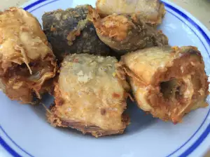 Жареный хек с имбирем