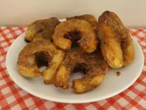 Жареная белая рыба с ароматической корочкой