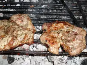 Стейки в медовом маринаде