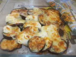 Баклажан со сливочным сыром и сыром в духовке