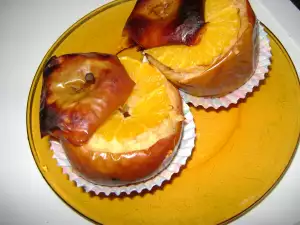 Запеченные яблоки в духовке