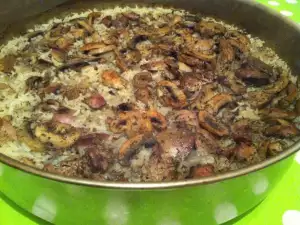 Куриная печень с рисом в духовке