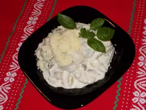 Курица со сметаной и грибами