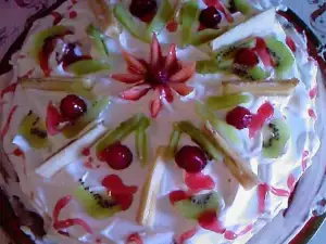 Фруктовый торт со сметанным кремом