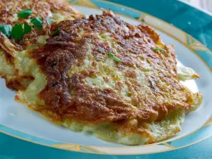 Полезные котлетки с гарниром и соусом