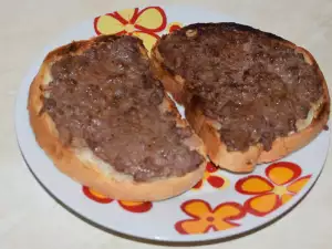 Гренки с фаршем из дичи