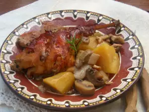 Запеченный кролик в глиняном горшочке